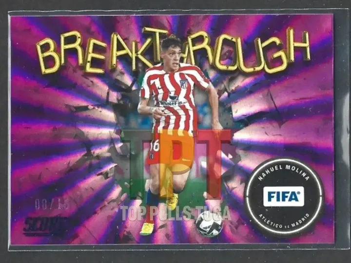 2022-23 Panini Score FIFA - Breakthrough - Fat Pack Gold Lasers /15 #4 - Nahuel Molina frente