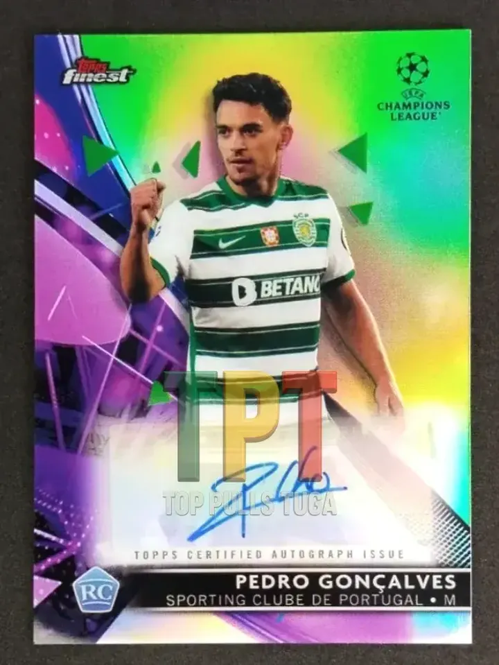 2021-22 Topps Finest UCL Pedro Gonçalves Neon Green Refractor Auto /99 frente